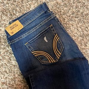 BRAND NEW SKINNY HOLLISTER JEANS